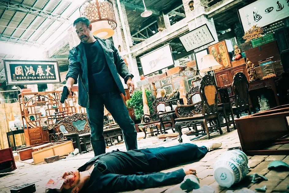 经历了五次拍摄，《扫黑·决战》会成为同类电影的天花板吗？