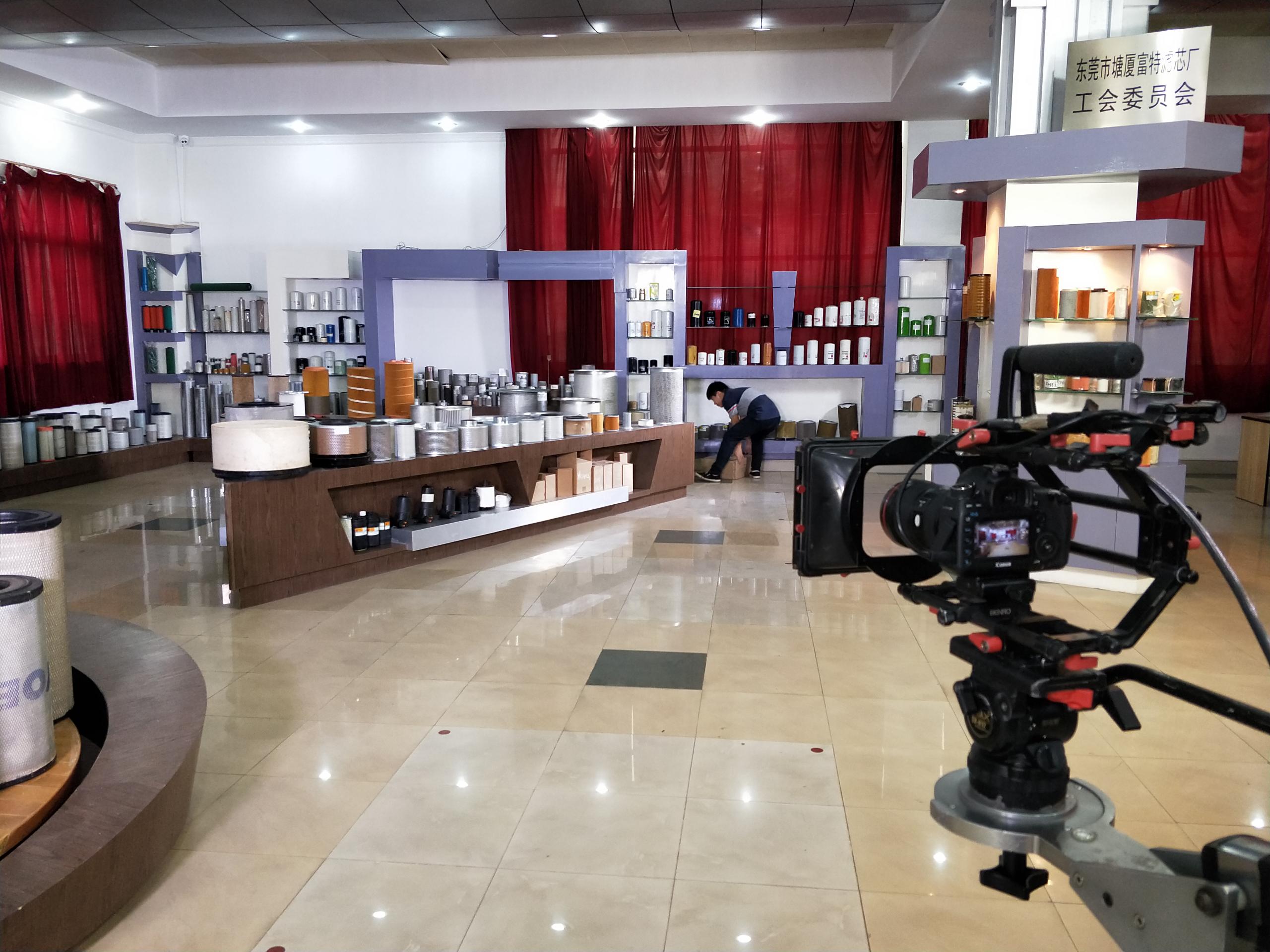 东莞大岭山宣传片拍摄制作巨画传媒-坚持传承注塑新元素