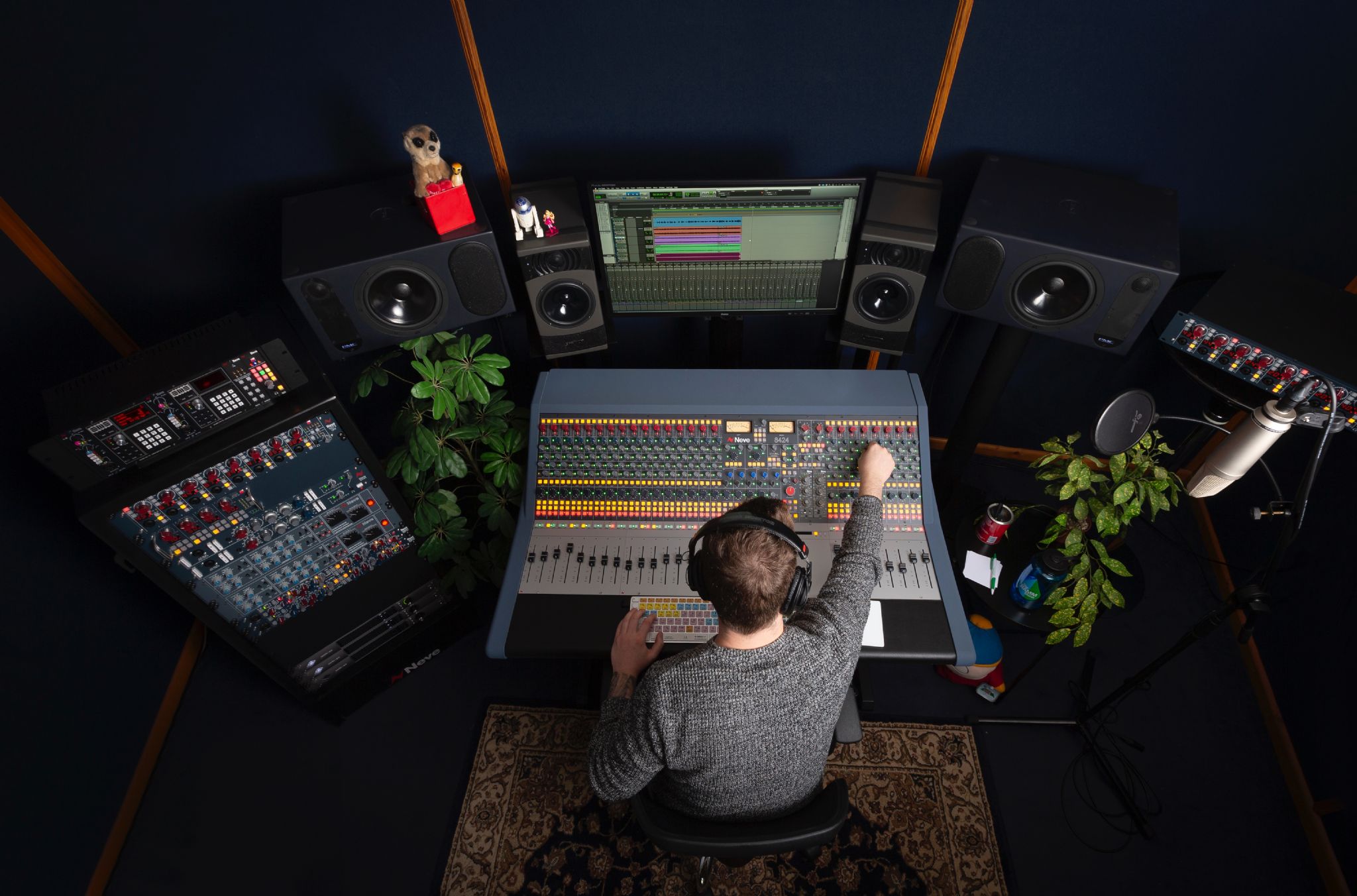 尼夫amsneve8424模拟混音和录音台24推子调音台