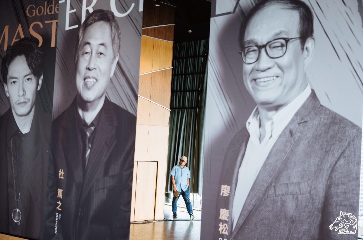 Af540cb36bd24fafd10ad7056c1970eb