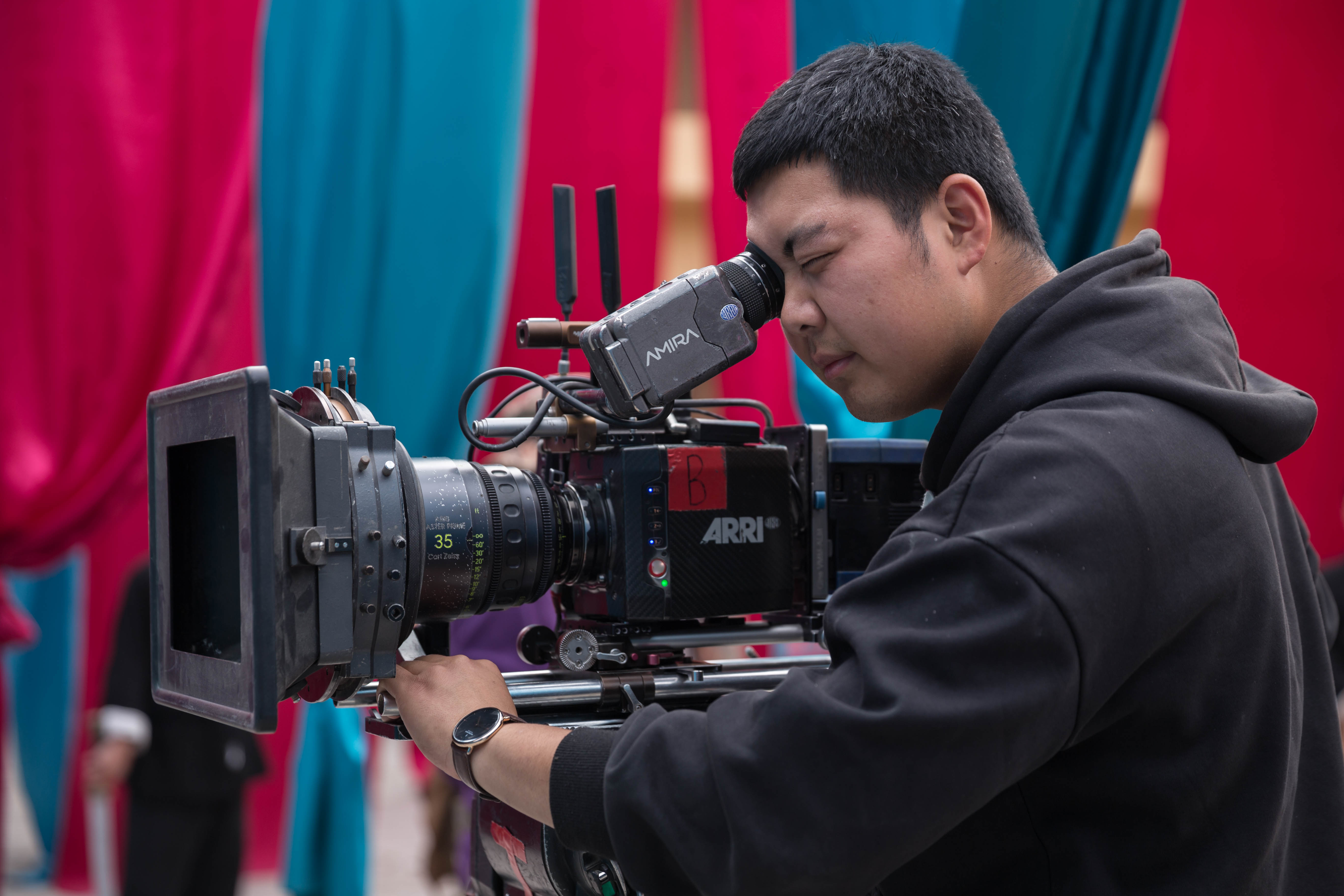 一次机遇从摄影助理到掌机摄影的蜕变